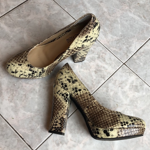 Kenneth Cole Reaction Platform High Heels - Picture 4 of 12